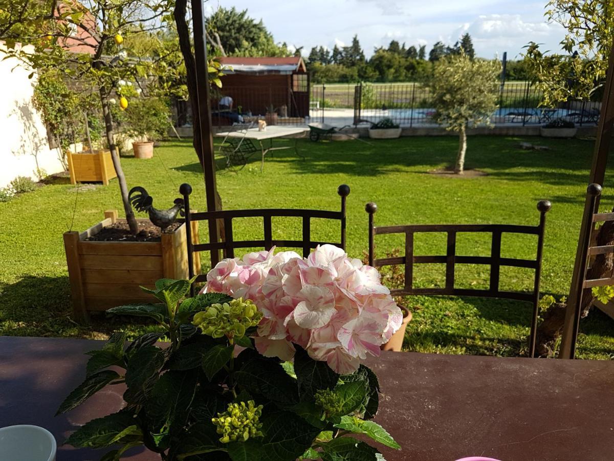 Fleur De Garance Bed and Breakfast Le Thor Buitenkant foto